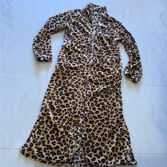 Leopard Print Robe  Cozy house  Full Zipper Two Pockets Lounger Wear Size 2 - Picture 16 of 16